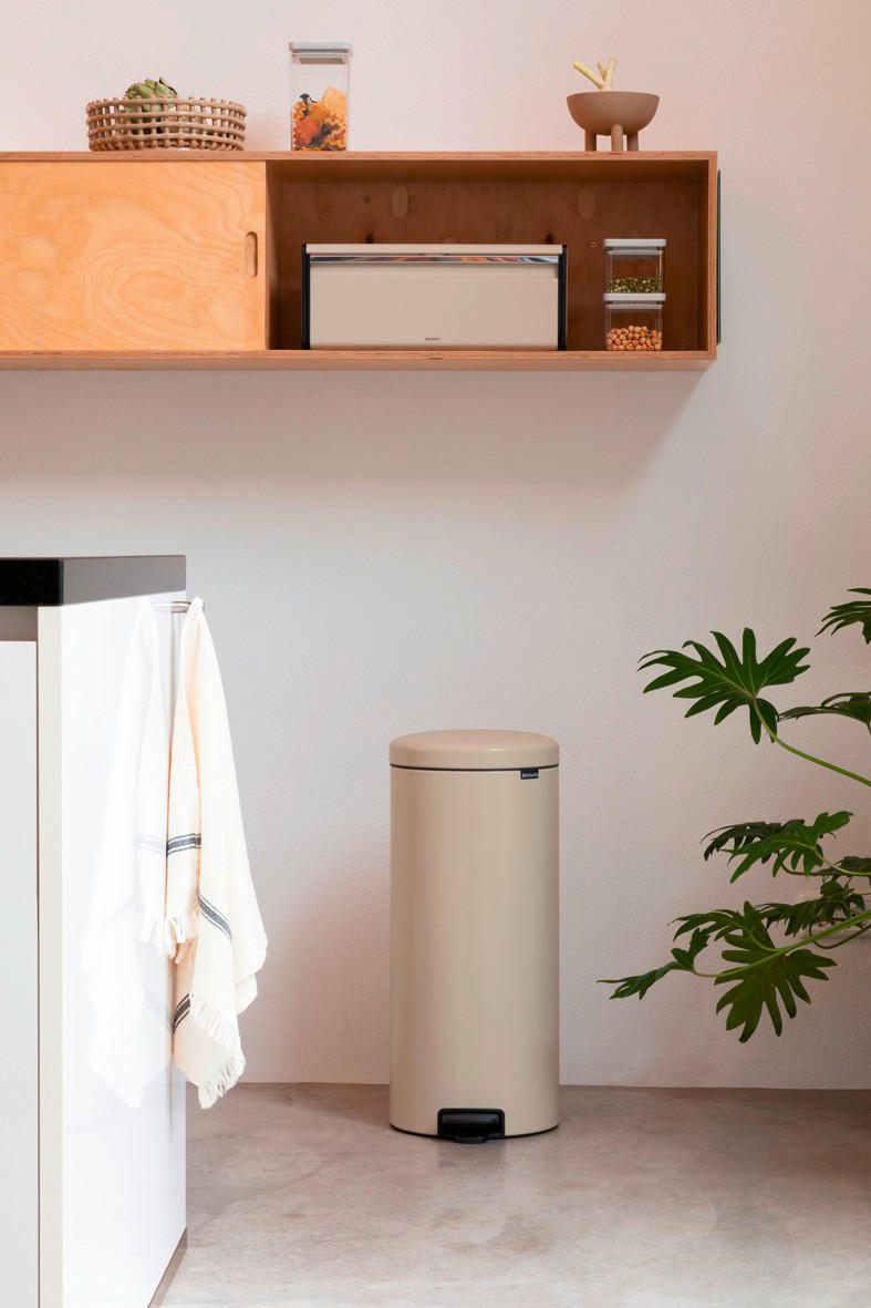 ODPADKOVÝ KÔŠ  30 l - Konventionell, kov (29.3/67.9/38cm) - Brabantia