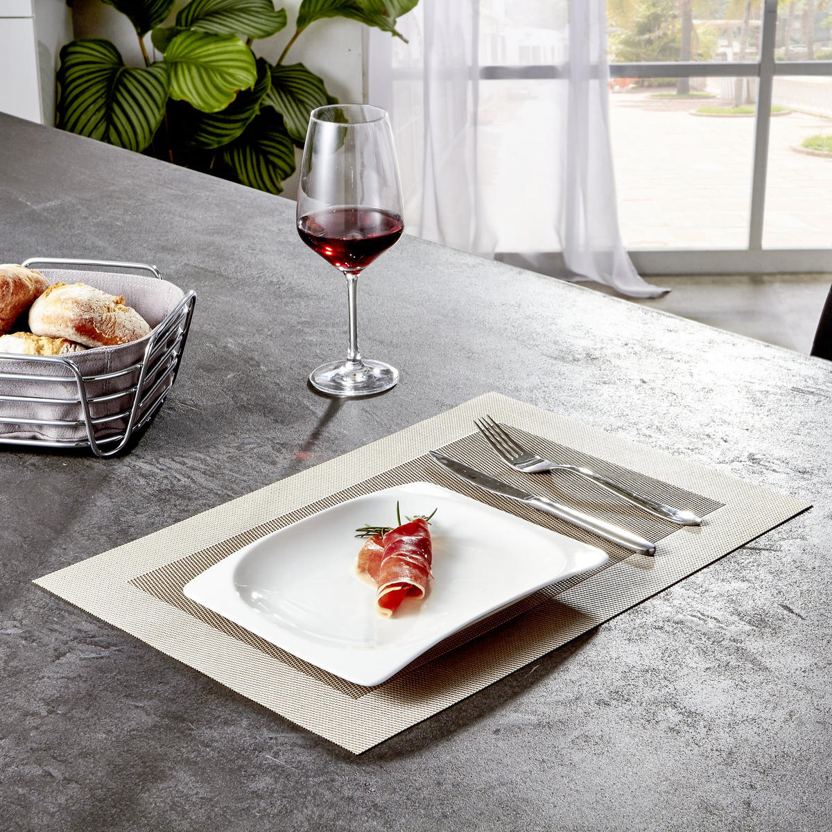 PROSTÍRÁNÍ, polyetylén (PE), 30/44,5 cm - béžová, Basics, textil (30/44,5cm) - Homeware
