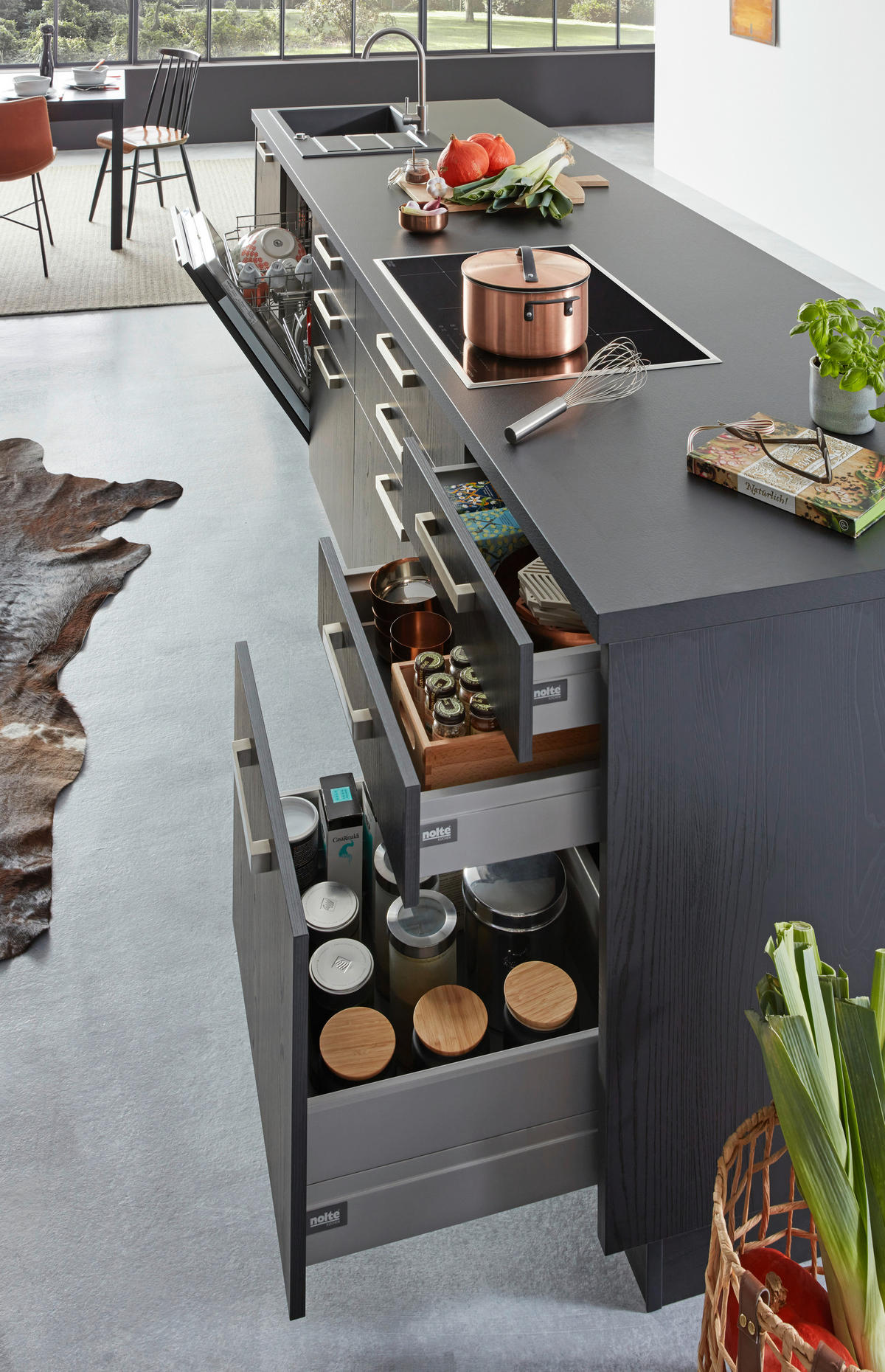 EINBAUKÜCHE   - Design, Holzwerkstoff - Dieter Knoll