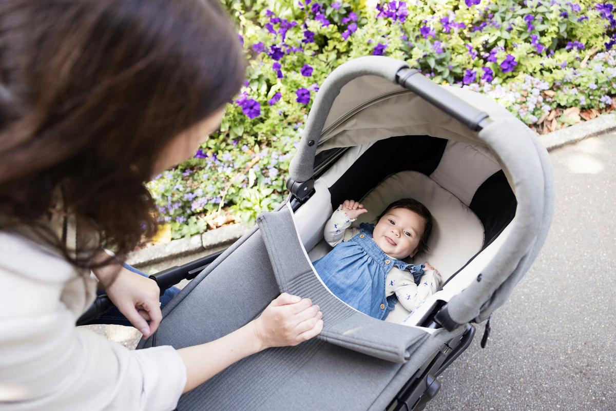 KINDERWAGENSET Signature 2025  - Schwarz/Olivgrün, Basics, Metall (65/109/97cm) - JOIE SIGNATURE