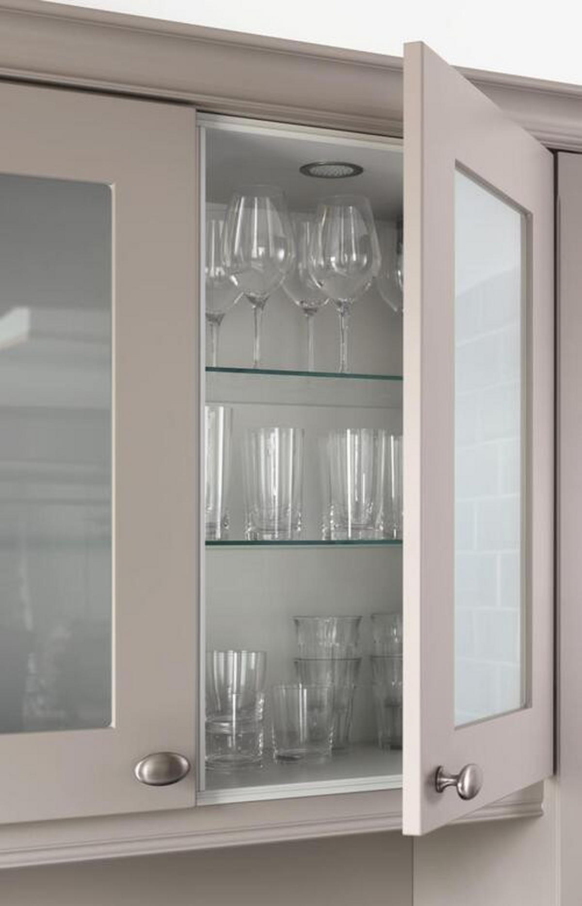 EINBAUKÜCHE   - KONVENTIONELL, Holzwerkstoff - Dieter Knoll