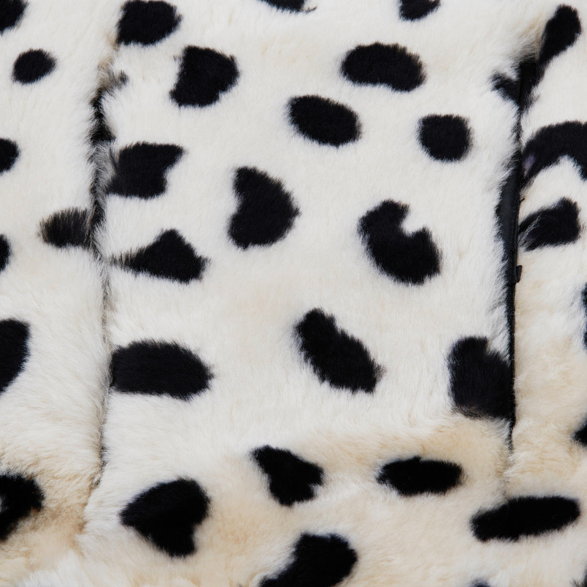 FELLSACK  - Schwarz/Weiß, Basics, Textil (47/90cm) - Jimmylee