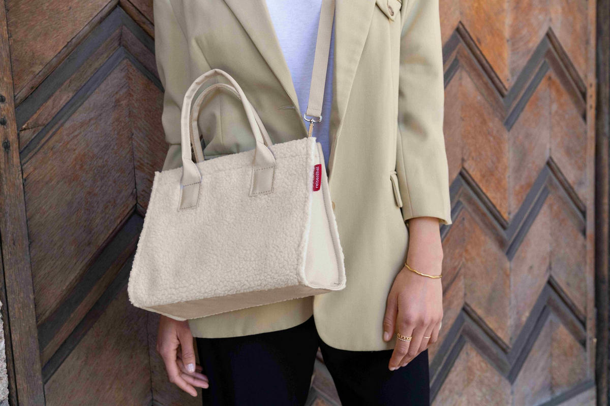 EINKAUFSTASCHE Daily shopper XS teddy sand 4 L  - Creme, Basics, Textil (27/21/14cm) - Reisenthel