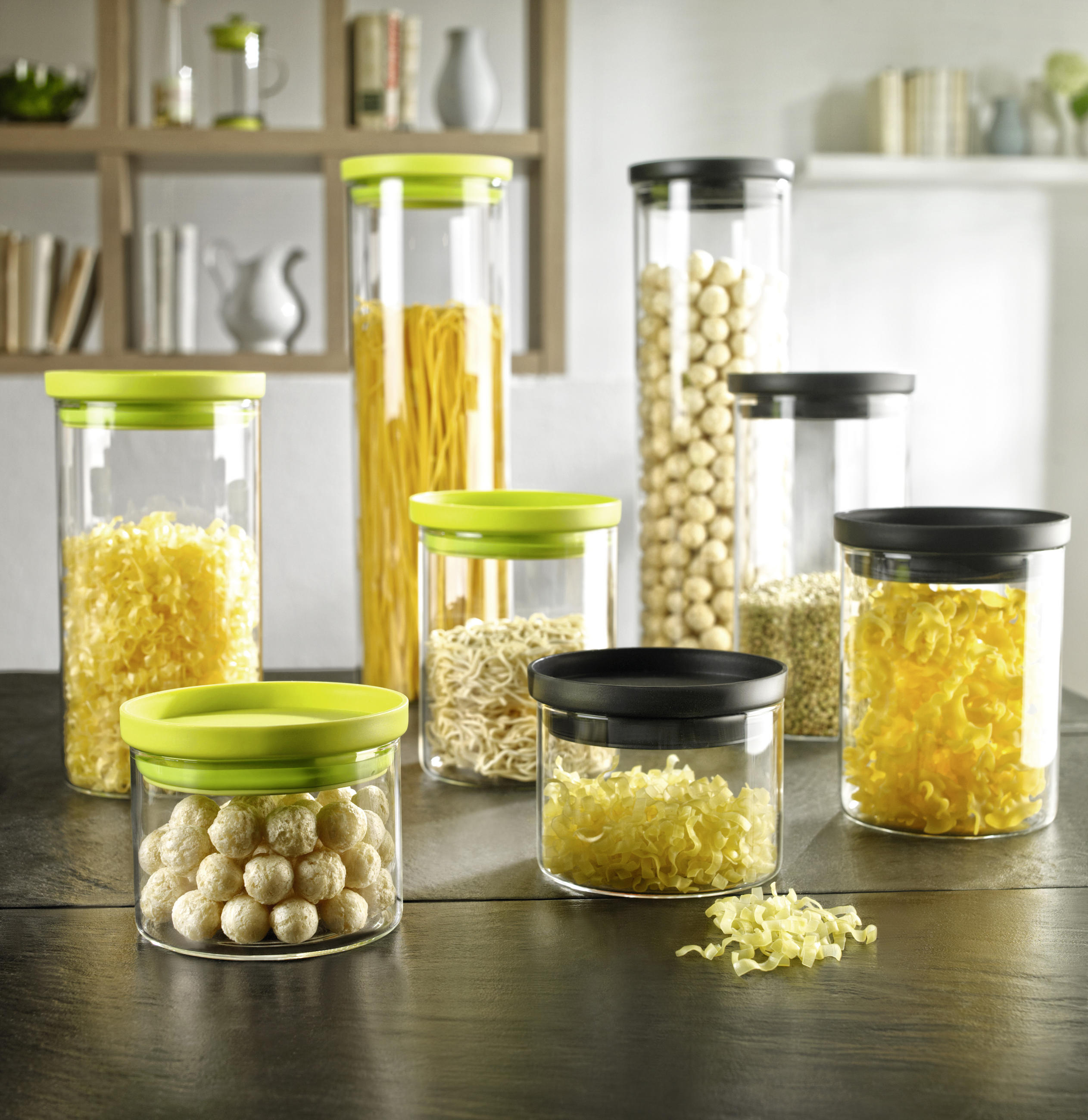 DÓZA NA POTRAVINY - černá/čiré, Basics, plast/sklo (9,5/7cm) - Homeware Profession.