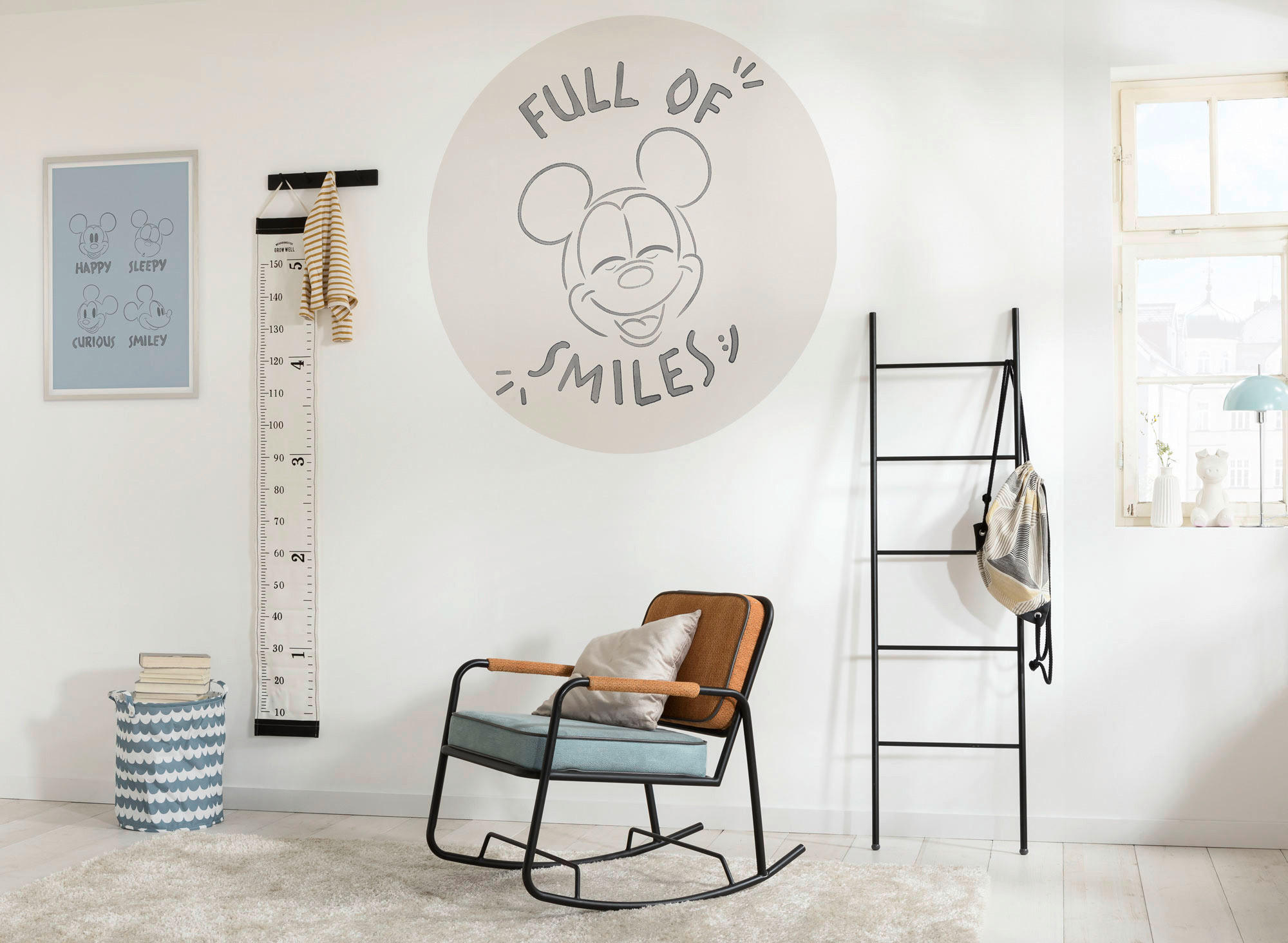 VLIESOVÁ TAPETA velikost: 125 cm - bílá/černá, Basics (125cm) - Komar