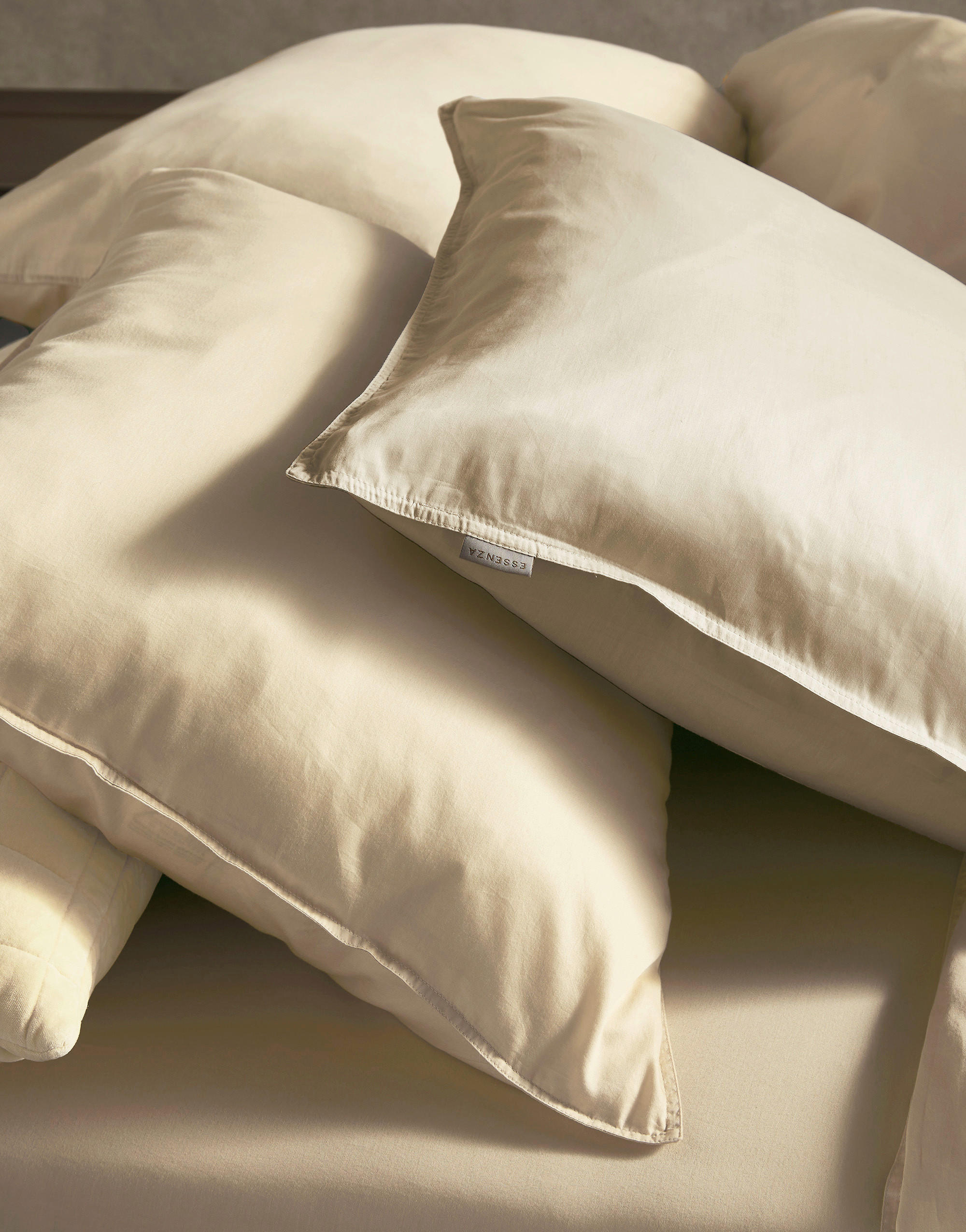 BETTWÄSCHE Satin 135/200 cm  - Alabasterfarben, Basics, Textil (135/200cm) - Essenza
