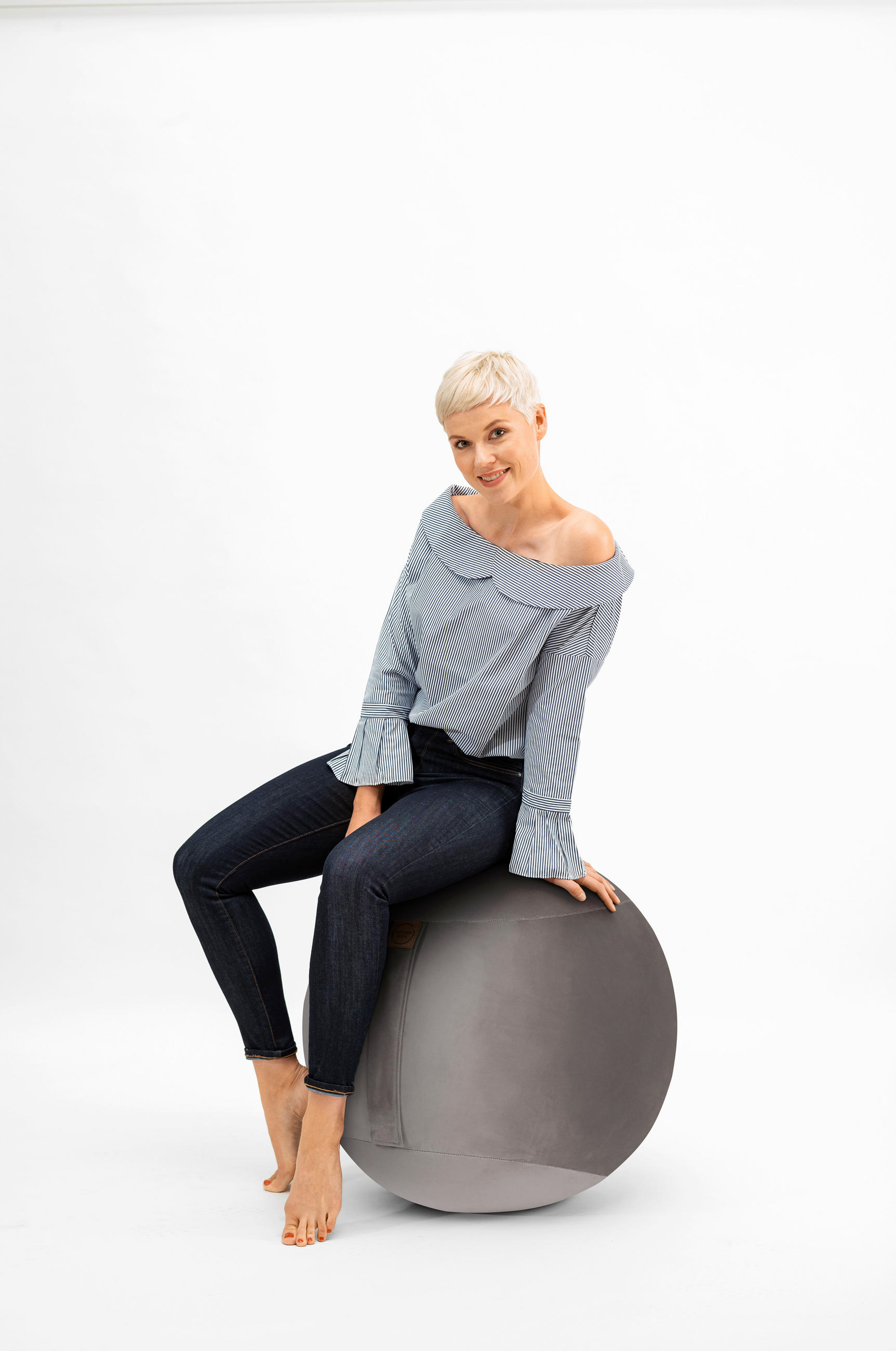 SITZBALL Samt Uni Grau 145 L  - Grau, Basics, Textil (65cm)