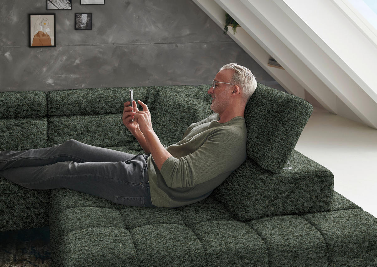 ECKSOFA in Chenille Grün  323/222 cm  - Schwarz/Grün, Design, Textil/Metall (323/222cm) - Beldomo Style