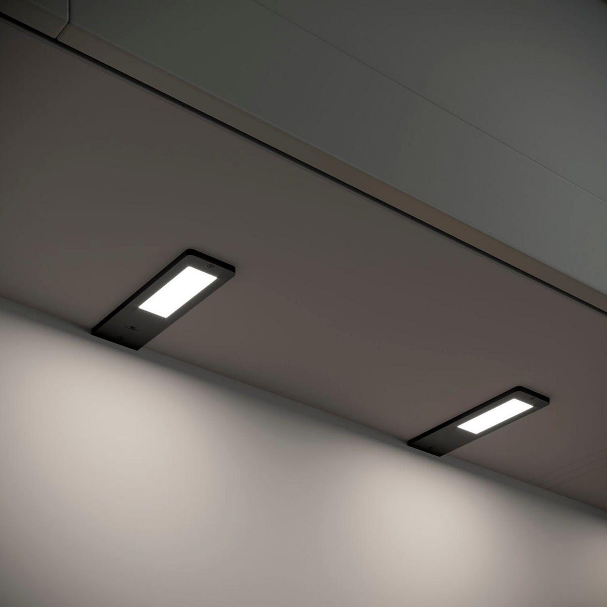 UNTERBAULEUCHTEN-SET - Schwarz, Basics, Kunststoff (17/5/0,5cm) - HKT