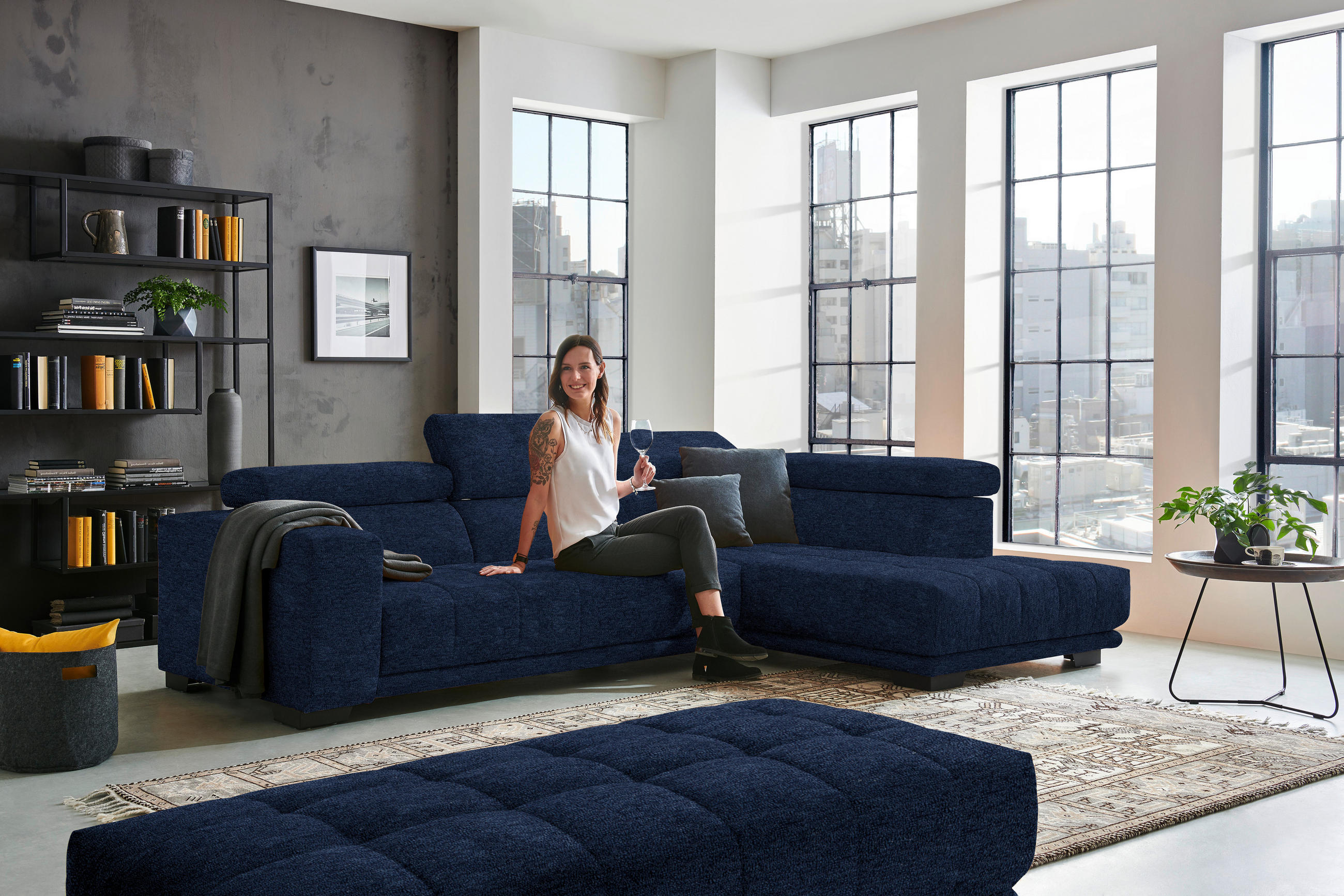 ECKSOFA in Mikrofaser Dunkelblau  - Schwarz/Dunkelblau, Design, Textil/Metall (301/207cm) - Xora