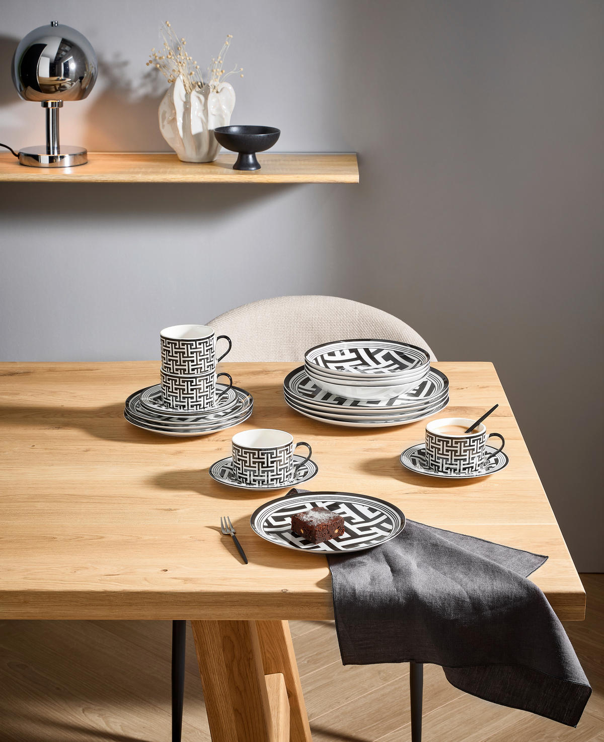 KOMBINOVANÁ SOUPRAVA 20dílné, porcelán (new bone china) keramika  - bílá/černá, Design, keramika - Novel