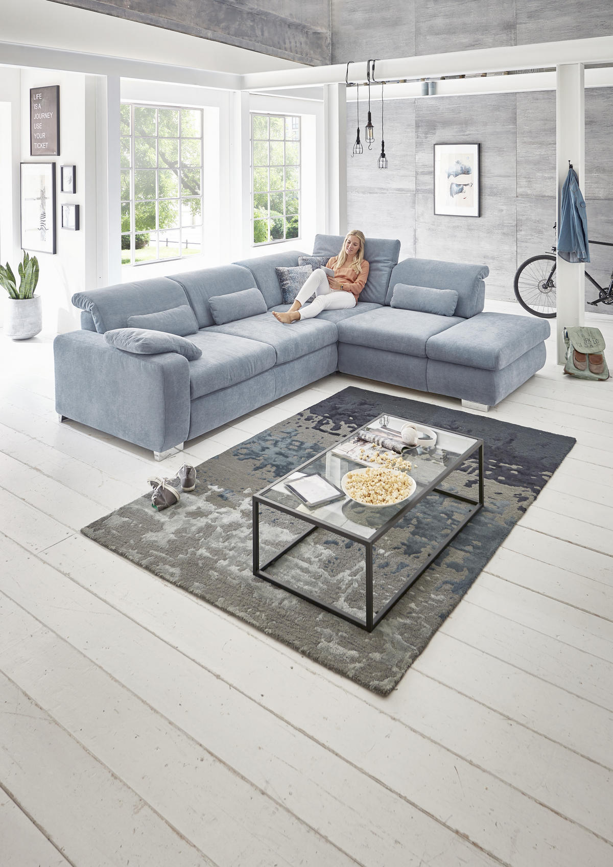 ECKSOFA in Flachgewebe Hellblau  - Chromfarben/Hellblau, Design, Textil/Metall (301/260cm) - Beldomo Style