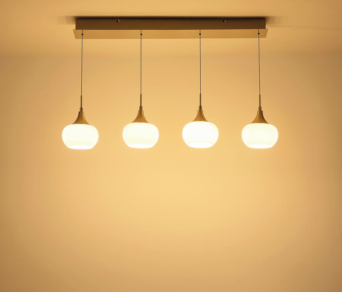HÄNGELEUCHTE Lui 90/15/150 cm   - Opal/Schwarz, Design, Glas/Kunststoff (90/15/150cm) - Globo