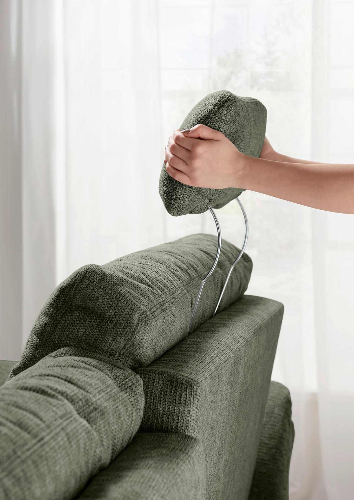 ECKSOFA in Chenille Dunkelgrün  - Dunkelgrün/Naturfarben, Modern, Holz/Textil (206/264cm) - Livetastic