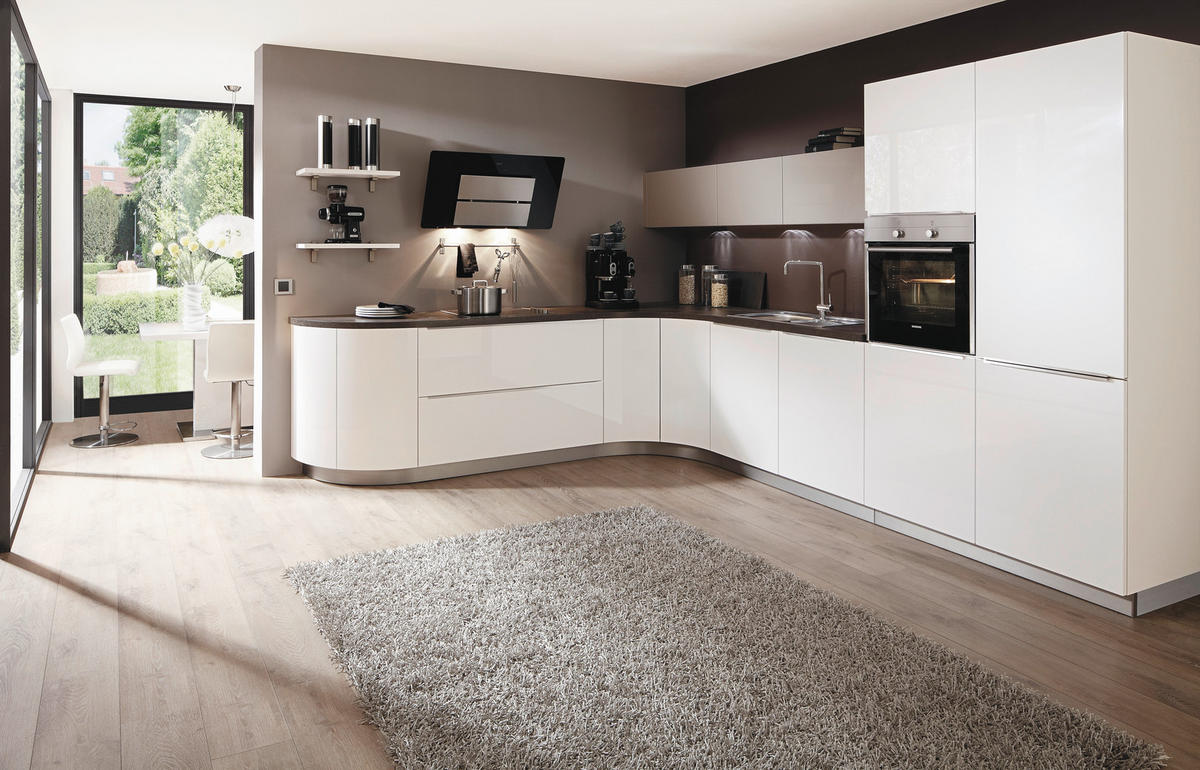 VGRADNA KUHINJA - Basics, leseni material - Novel