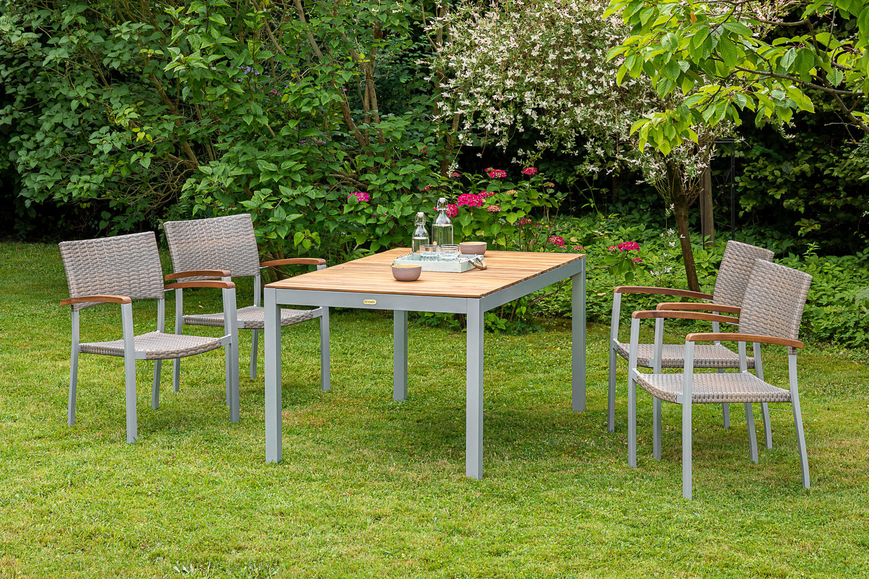 GARTENSESSEL-SET Akazie Aluminium Silberfarben, Akaziefarben, Beige  - Beige/Silberfarben, ROMANTIK / LANDHAUS, Holz/Kunststoff (60/85/55,5cm) - Gardenson
