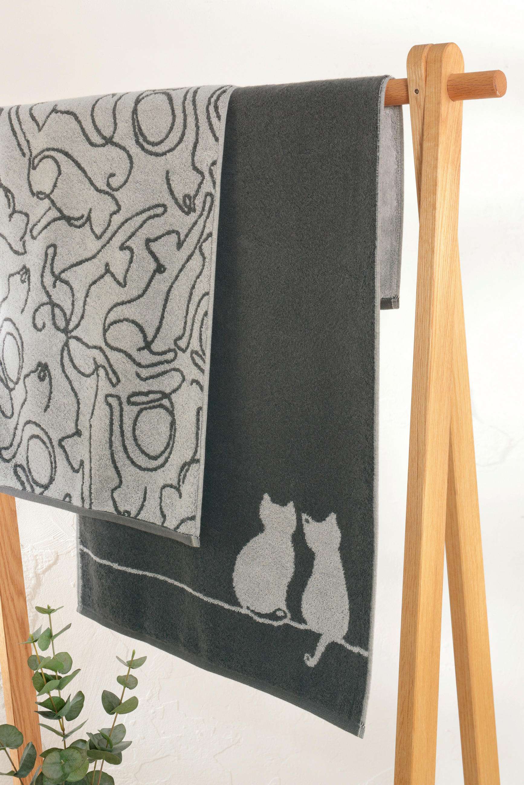 TÖRÖLKÖZŐ 80/150 cm sötétszürke  - sötétszürke, Basics, textil (80/150cm) - Cawoe