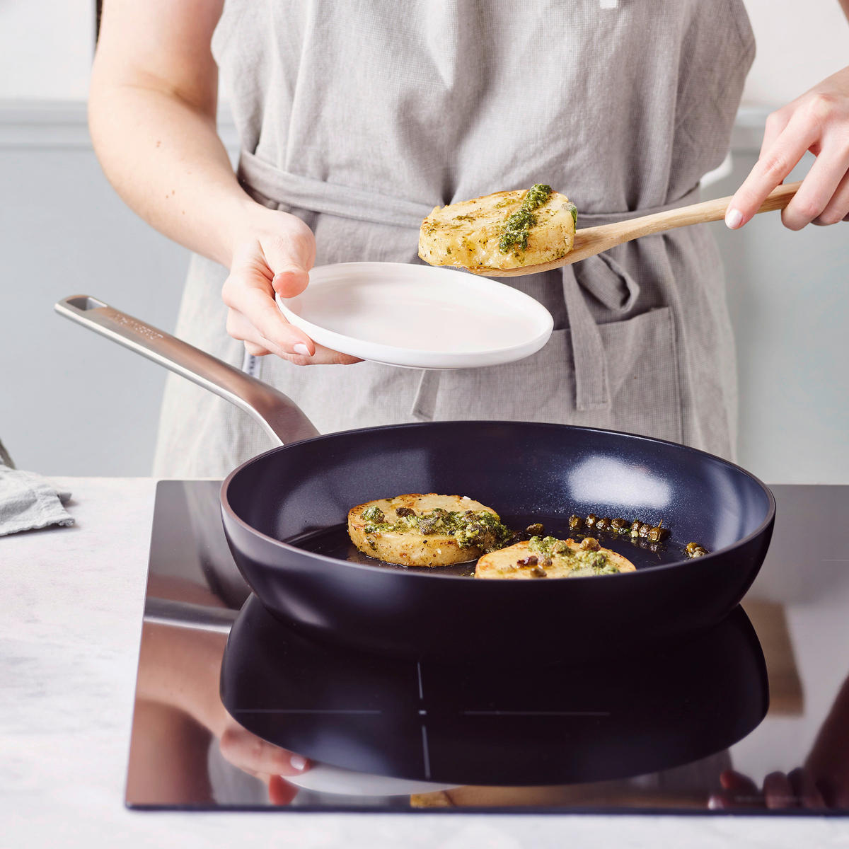 BRATPFANNE Evolution Keramikbeschichtung 28 cm  - Edelstahlfarben/Schwarz, Basics, Metall (28cm) - GreenPan