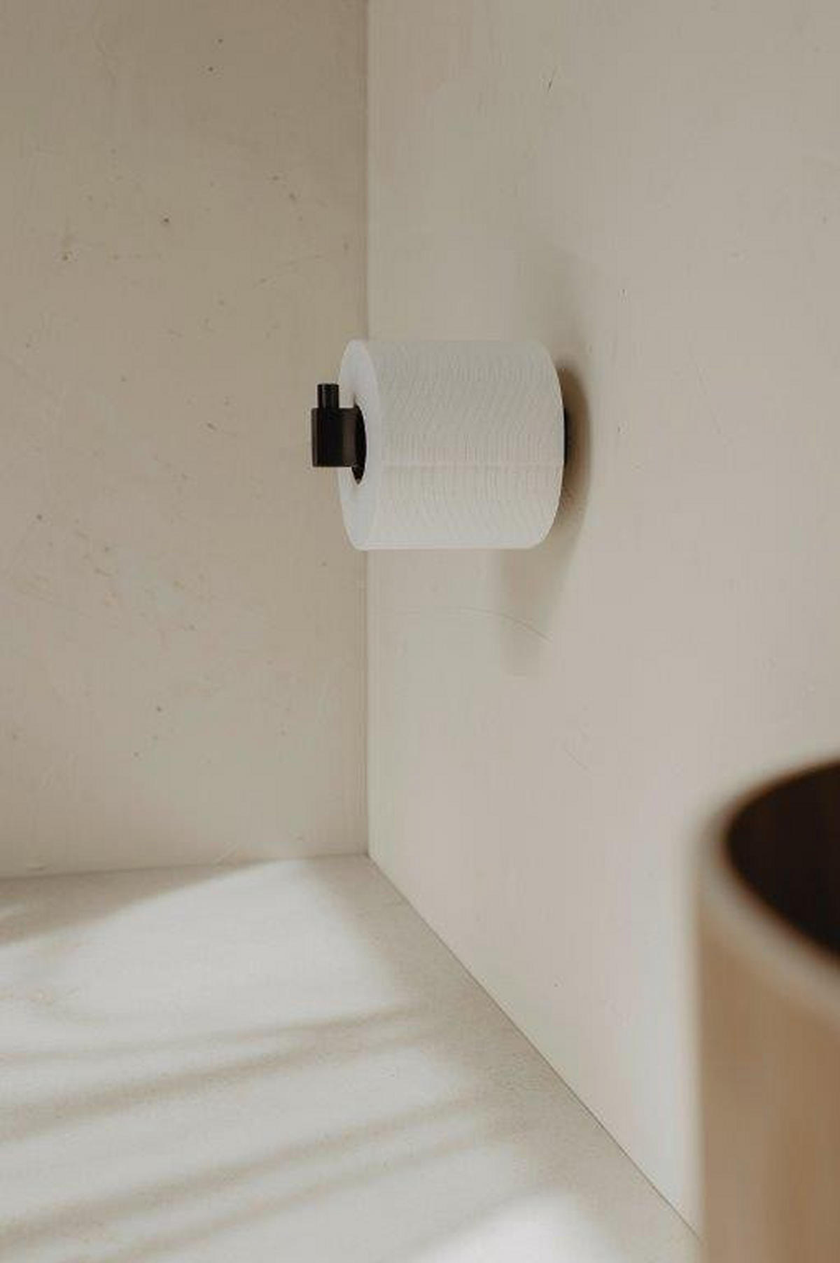 DRŽALO ZA TOALETNI PAPIR - barve grafita, Konvencionalno, kovina (13,0/1,5/4,2cm) - Zack