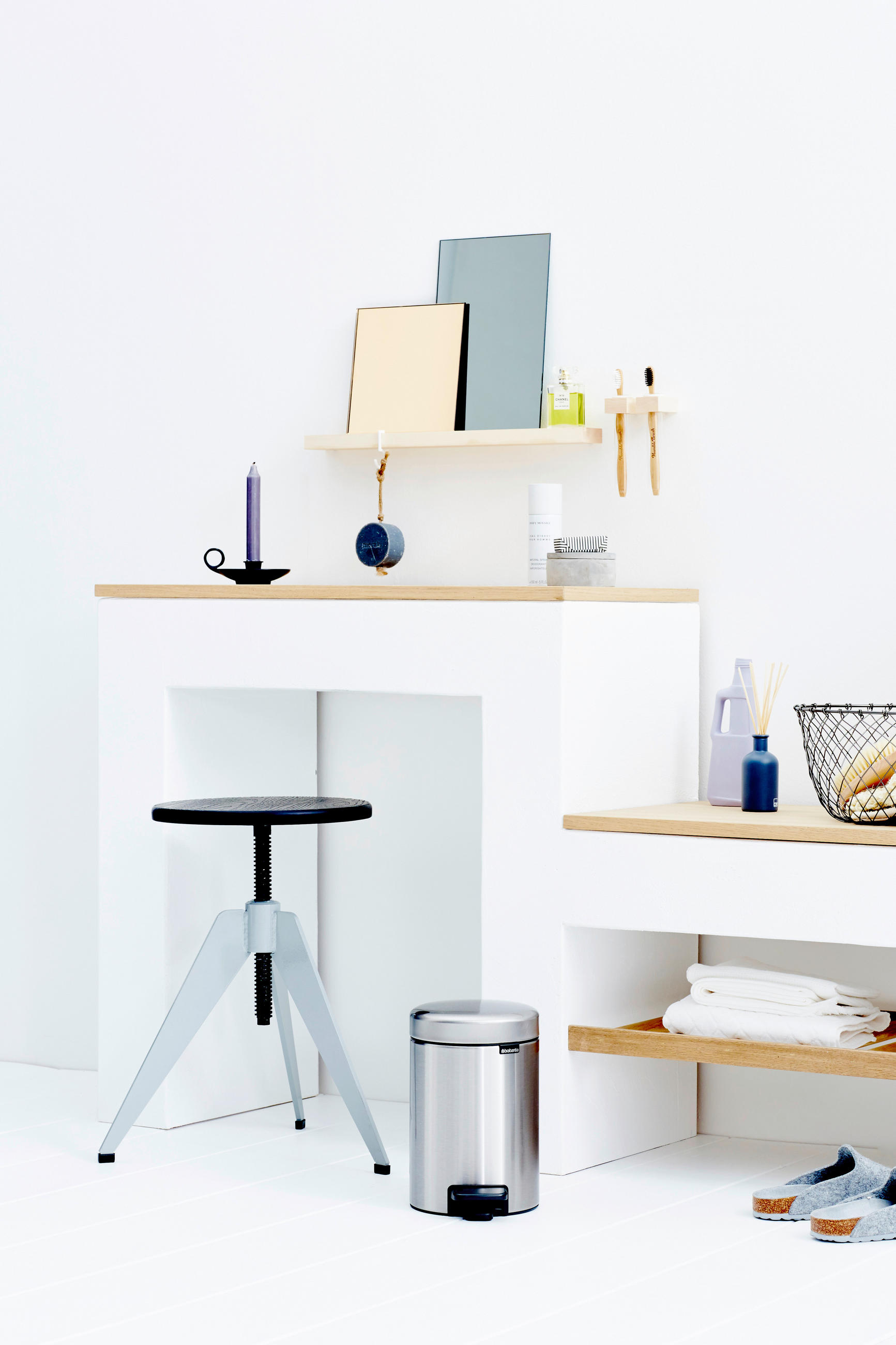 PEDÁLOS SZEMETES 3 l  - ezüst/fekete, Basics, műanyag/fém (3l) - Brabantia