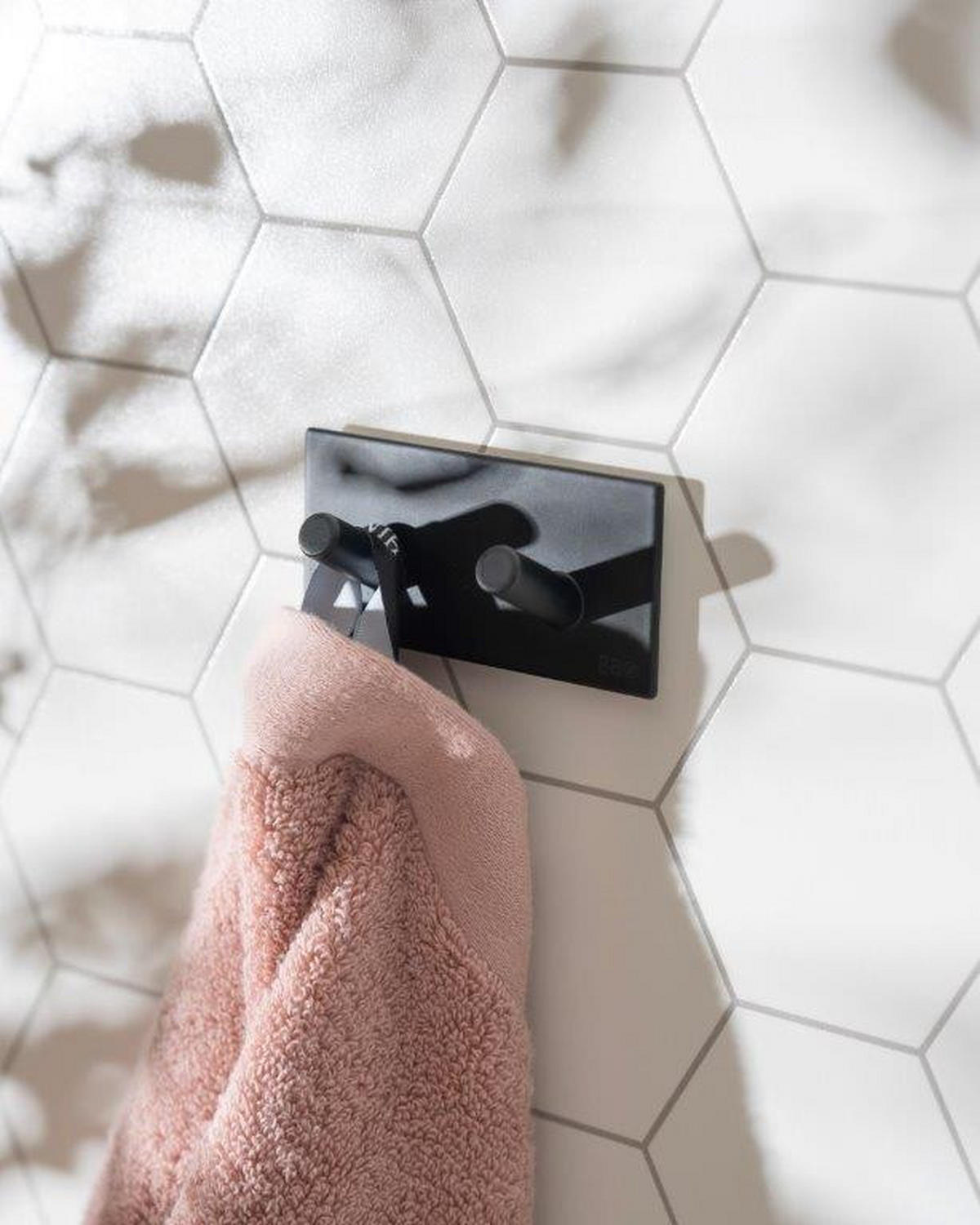 KUKICA  crna  metal   - crna, Konvencionalno, metal (9/4,5/3cm) - Smedbo