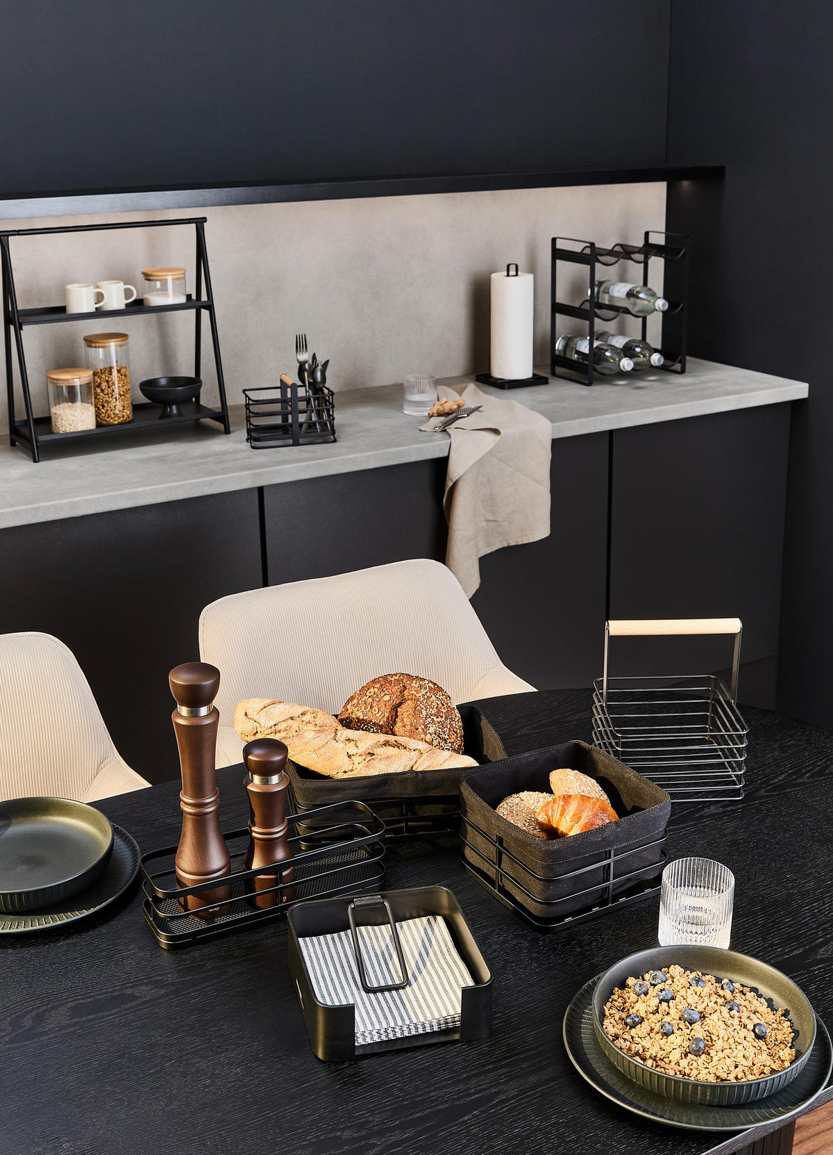 BROTKORB  19/19/11 cm  - Schwarz, Basics, Textil/Metall (19/19/11cm) - Homeware Profession.