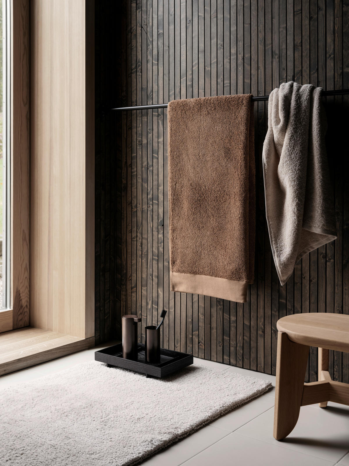 DEKOTABLETT - Schwarz, KONVENTIONELL, Holz (30/5/18cm) - Blomus