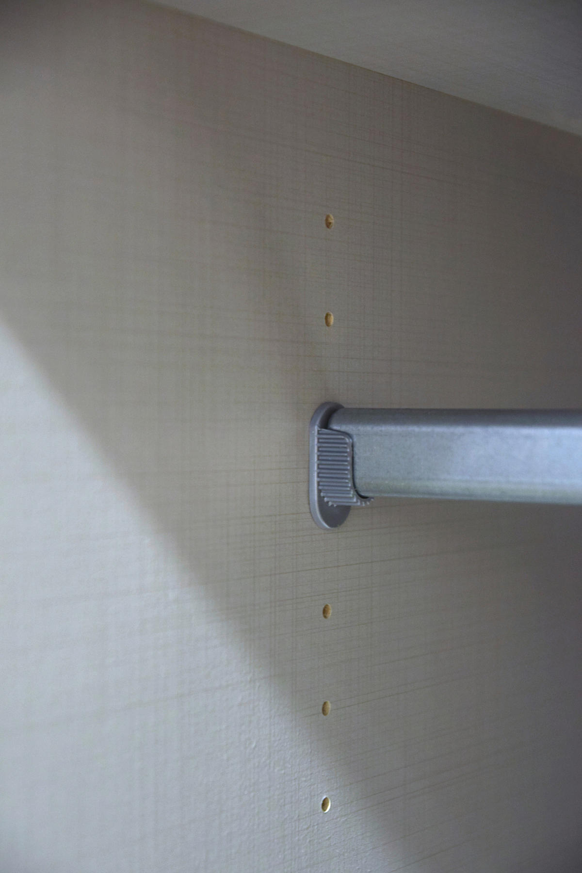 SCHWEBETÜRENSCHRANK in Graphitfarben, Eiche Artisan  - Schwarz/Graphitfarben, Trend, Holzwerkstoff/Metall (180/198/65cm) - Boxxx