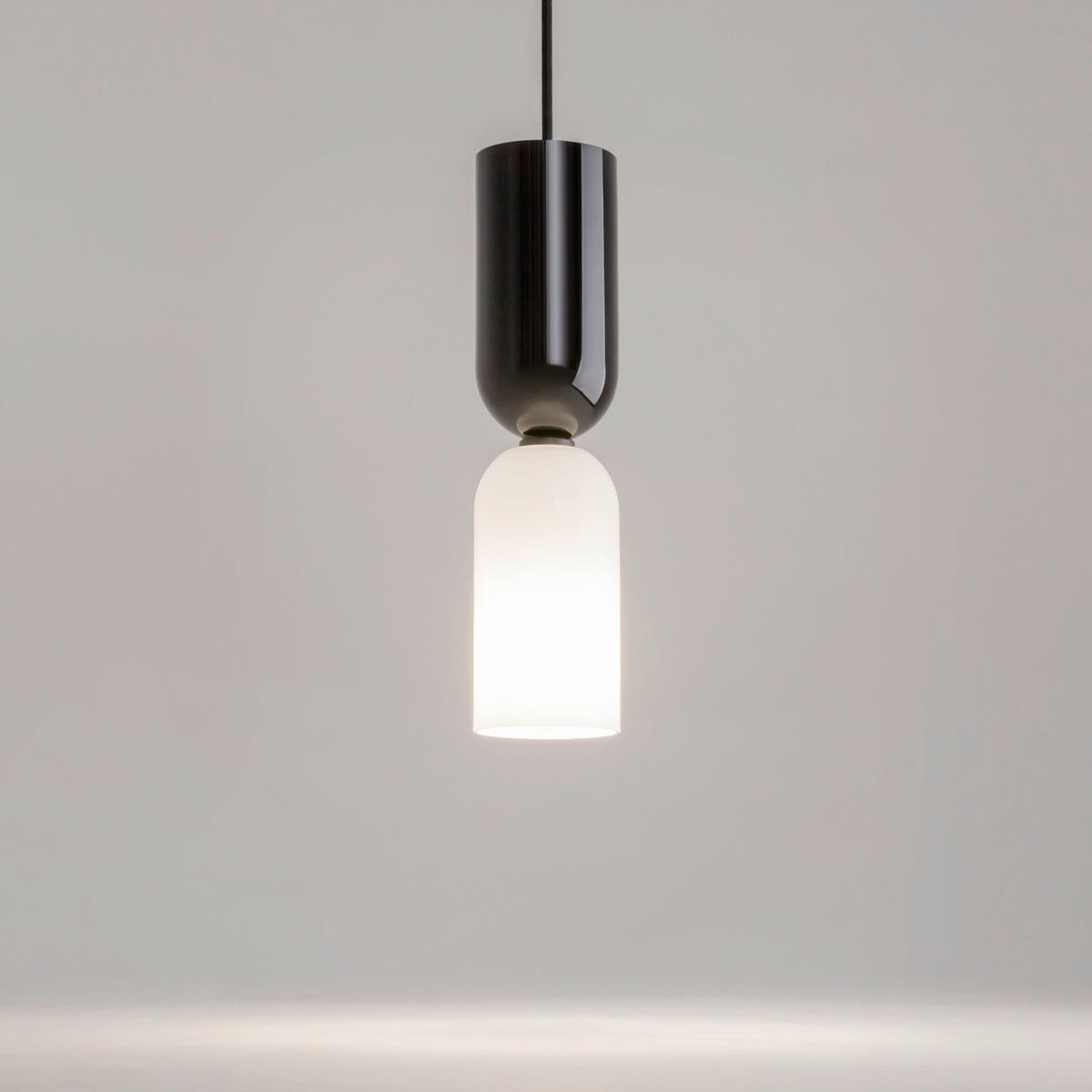 PENDELLAMPA Memory 8/232 cm  - vit/svart, Design, metall/glas (8/232cm) - MAYTONI