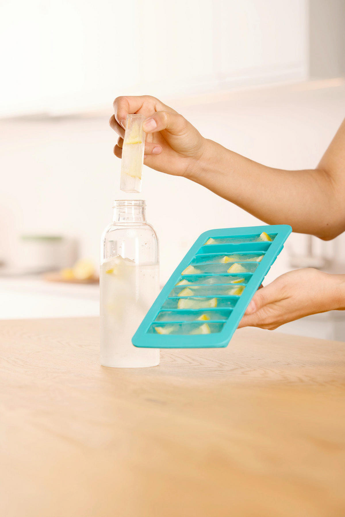 MODLA ZA LED - tirkizna, Osnovno, plastika (11,8/23/2,6cm) - LEKUE