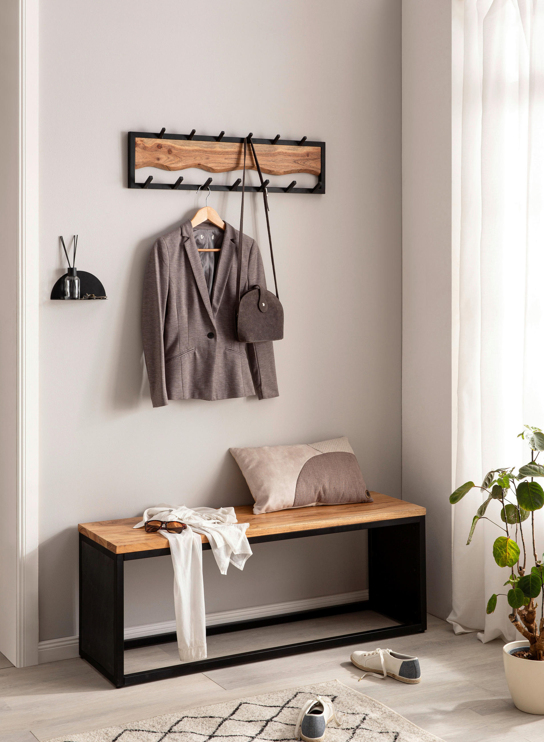 NÁSTENNÝ VEŠIAK - hnedá/čierna, Lifestyle, kov/drevo (80/20/8cm) - MID.YOU