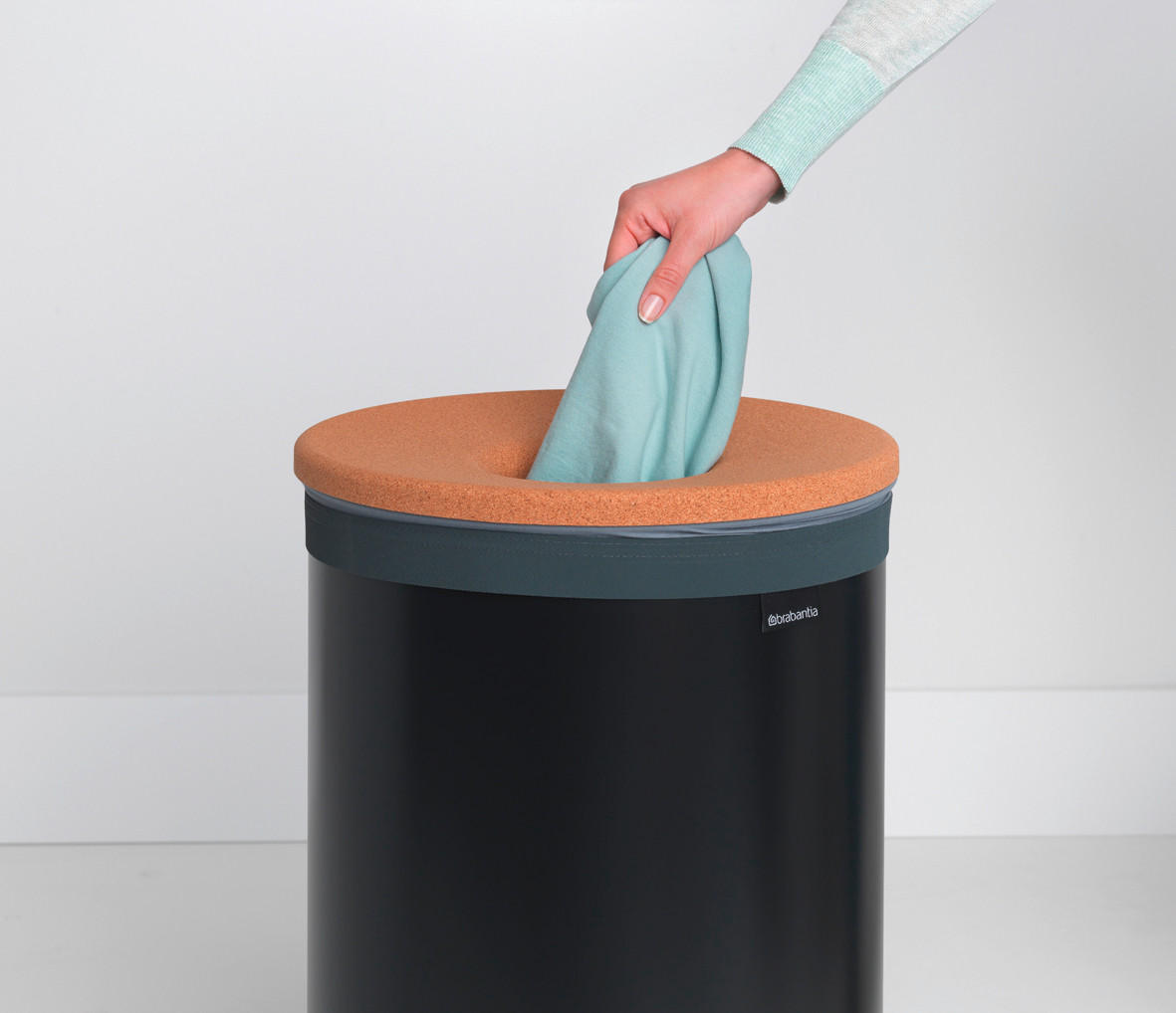 KOŠ ZA RUBLJE 38/63.5/38 cm - crna, Basics, drvo/metal (38/63.5/38cm) - Brabantia
