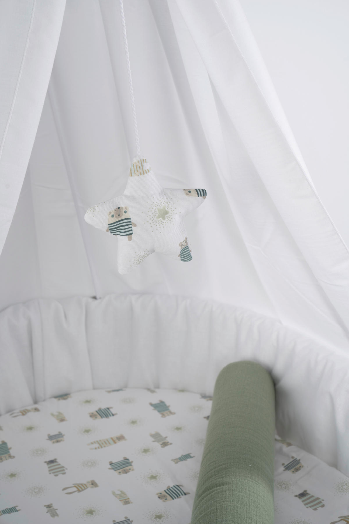 STUBENWAGEN-KOMPLETTSET Babybett Lounge Natur Pyjamabär Buche  Weiß, Buchefarben, Waldgrün  - Waldgrün/Buchefarben, Basics, Holz/Textil (60/167/100cm) - Mionido