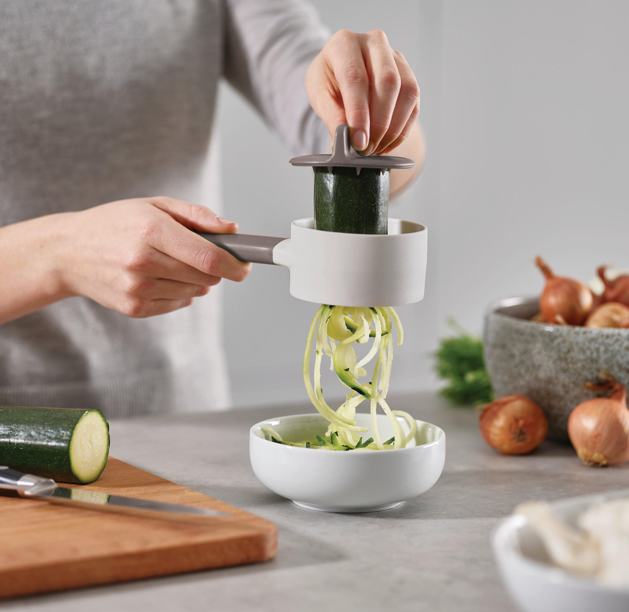 Спиралайзер. Терка спиралайзер. Терка спиралайзер. Tupperware терка спиралайзер. Тёрка спиралайзер электрическая.