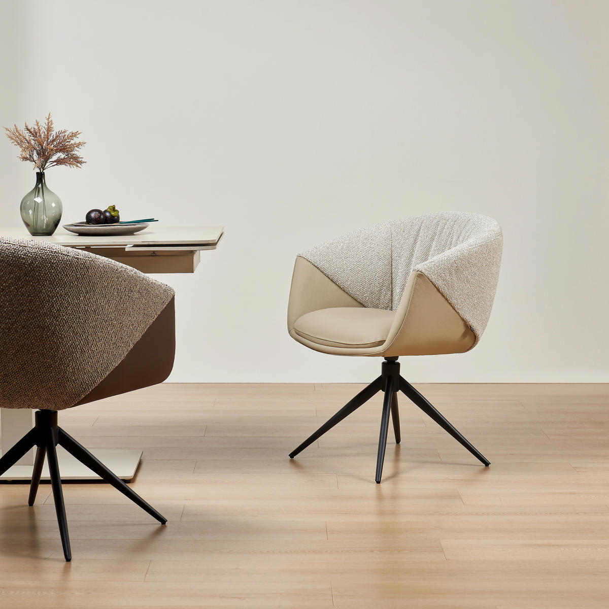 ARMLEHNSTUHL  Sitzfläche 360° drehbar, automatische Rückholfunktion Webstoff Echtleder  - Beige/Schwarz, Design, Leder/Textil (63,5/82.5/63cm) - Novel