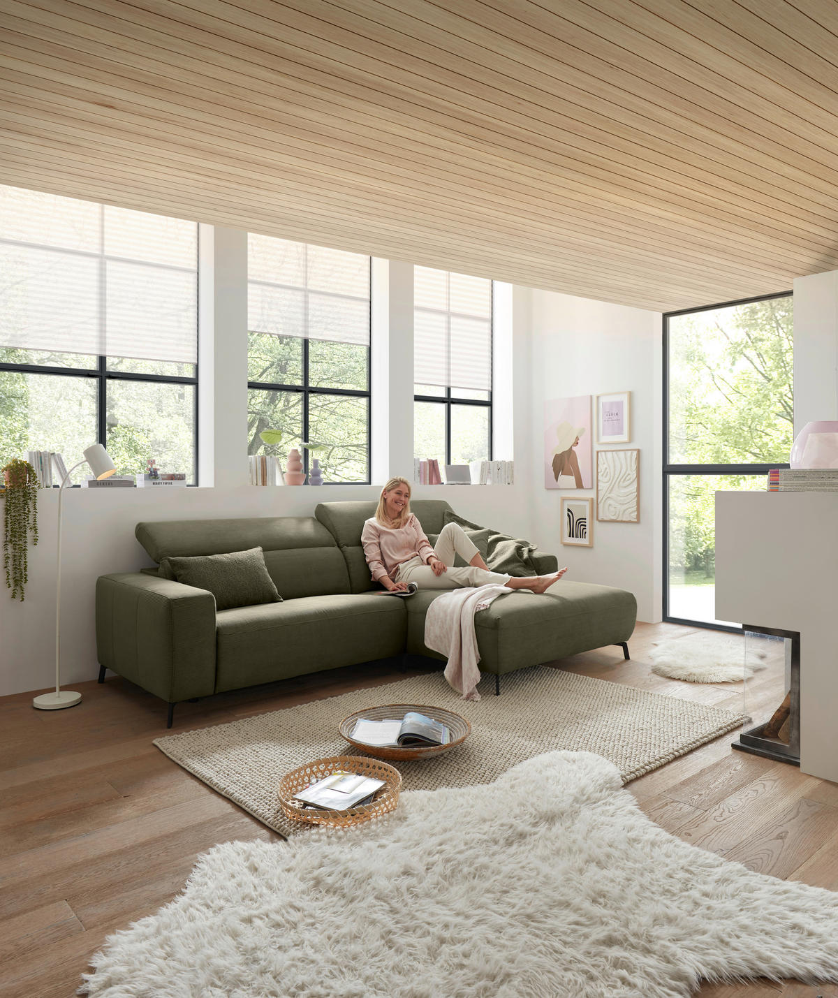 ECKSOFA in Feincord Olivgrün  - Schwarz/Olivgrün, Design, Textil/Metall (294/172-177cm) - Pure Home Lifestyle