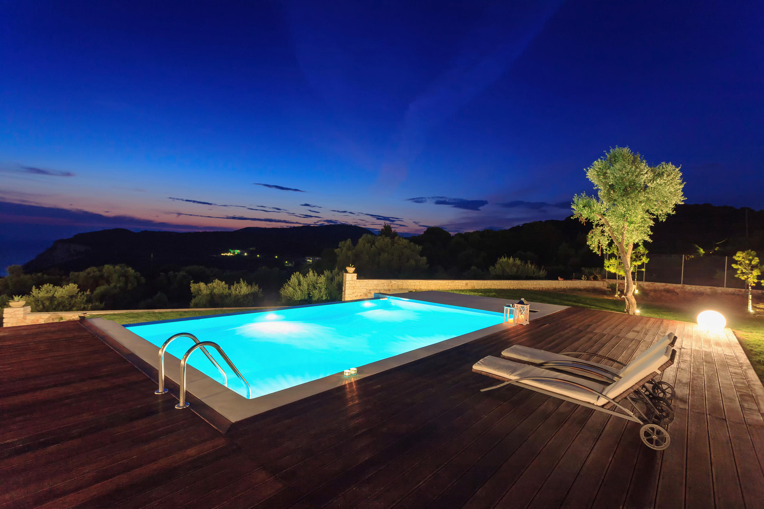XXXLutz Pool Blau 300x150x400 cm