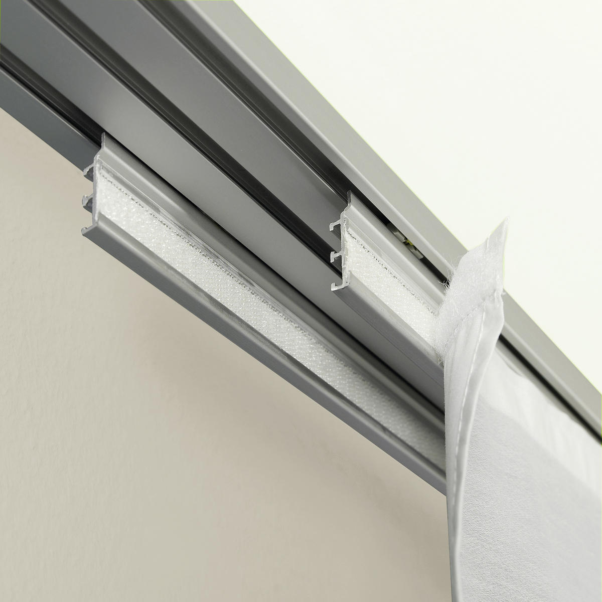 DRŽIAK NA PANELOVÝ ZÁVES 60 cm - biela/hliníková, Design, kov/plast (60cm) - Homeware