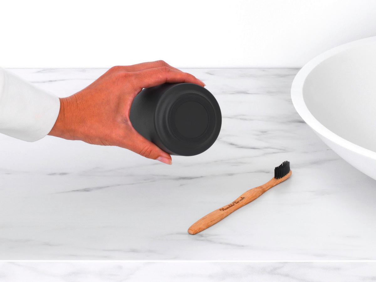 LONČEK ZA ZOBNE ŠČETKE - siva, Basics, kovina/umetna masa (8.1/9.4/8.1cm) - Brabantia