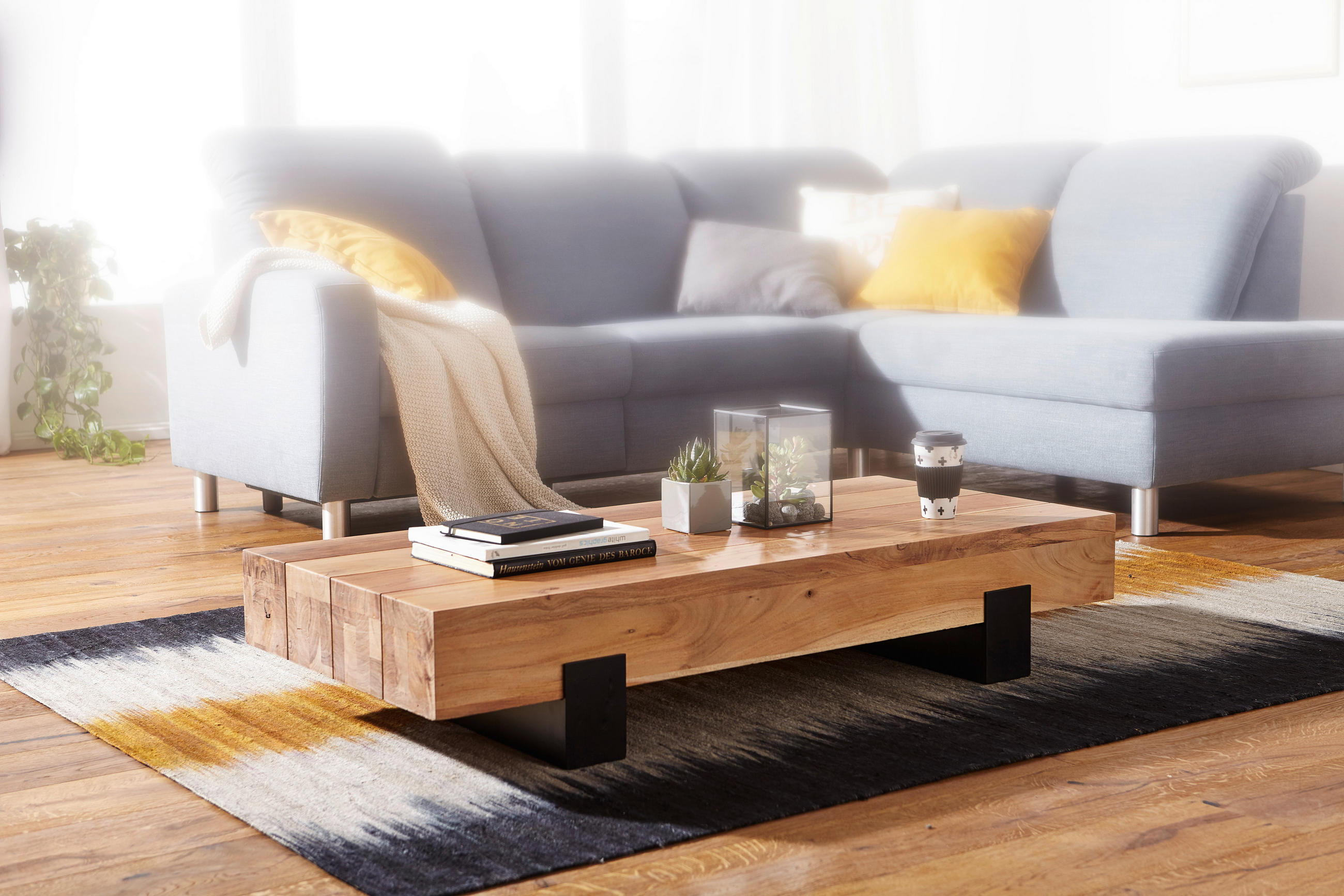 COUCHTISCH Akazie massiv 130/59/25 cm rechteckig Akaziefarben  - Schwarz/Akaziefarben, Design, Holz/Metall (130/59/25cm) - MID.YOU