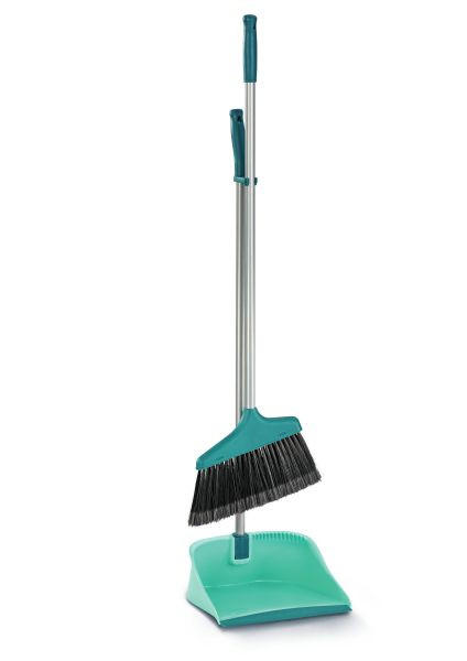 LOPATKA SE SMETÁČKEM - šedá/černá, Basics, kov/plast (121/30/8,5cm) - Leifheit
