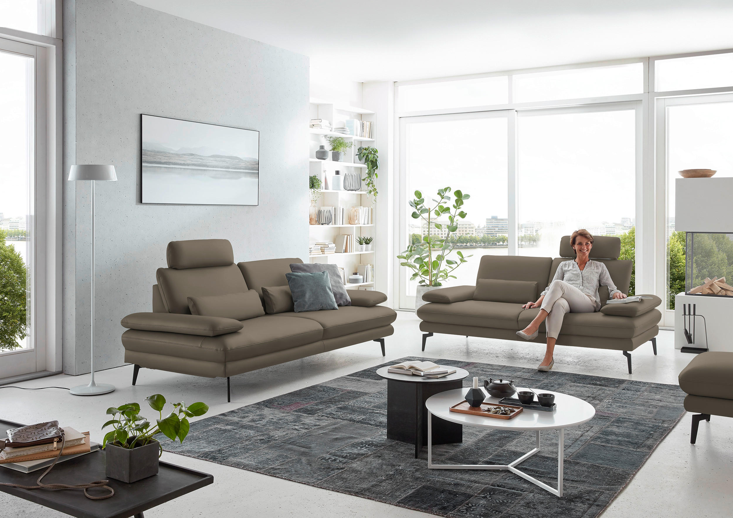 3-SITZER-SOFA in Leder Greige  - Greige/Schwarz, Design, Leder/Metall (222/86/104cm) - Dieter Knoll