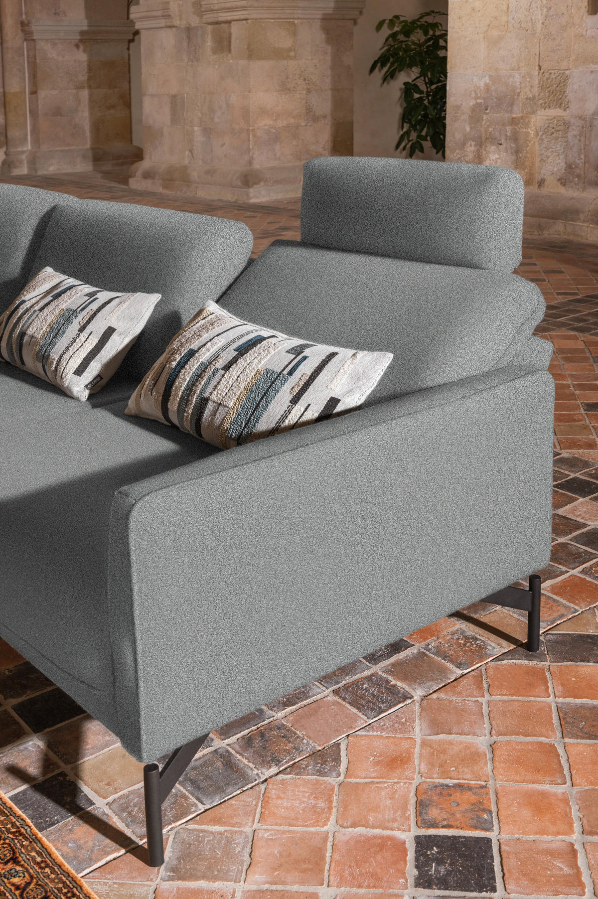 ECKSOFA in Flachgewebe, Struktur Hellgrau  - Anthrazit/Hellgrau, Design, Textil/Metall (230/254cm) - Johann Jakob