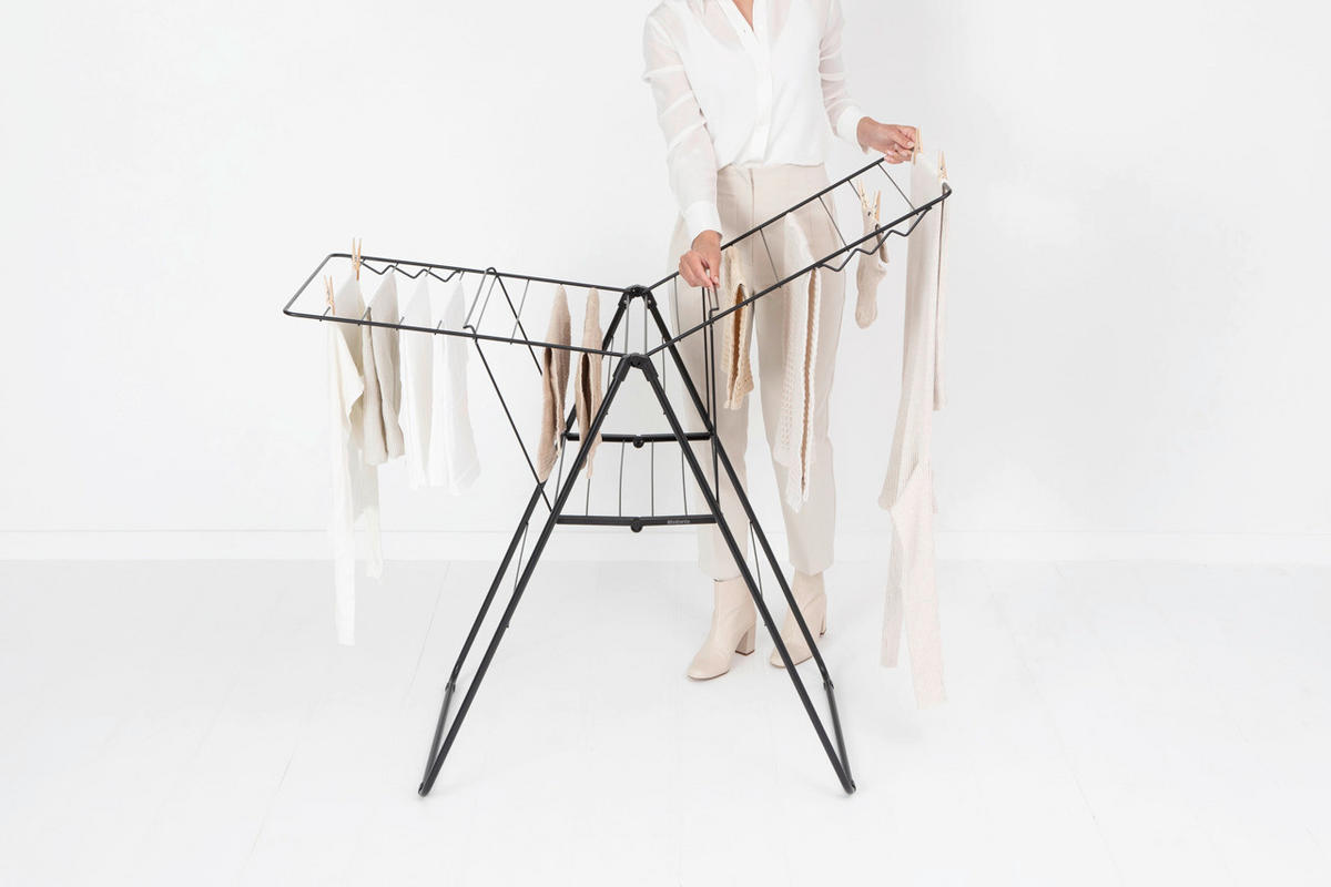 STALAK ZA SUŠENJE RUBLJA - crna, Basics, metal (59.2/98.4/5cm) - Brabantia