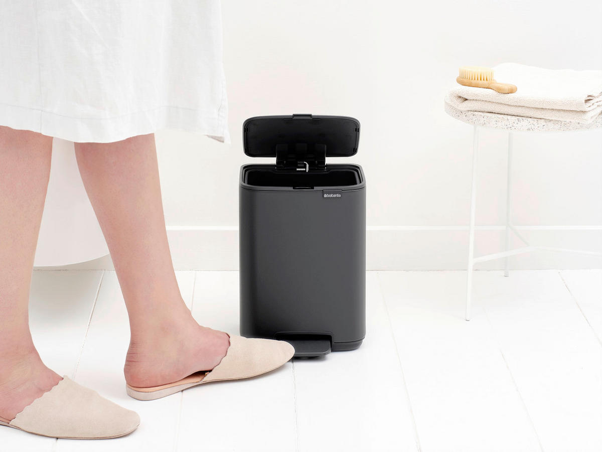 KANTA SA PAPUČICOM  4 l   - tamnosiva/antracit, Konvencionalno, metal/plastika (20/26,8/20,5cm) - Brabantia