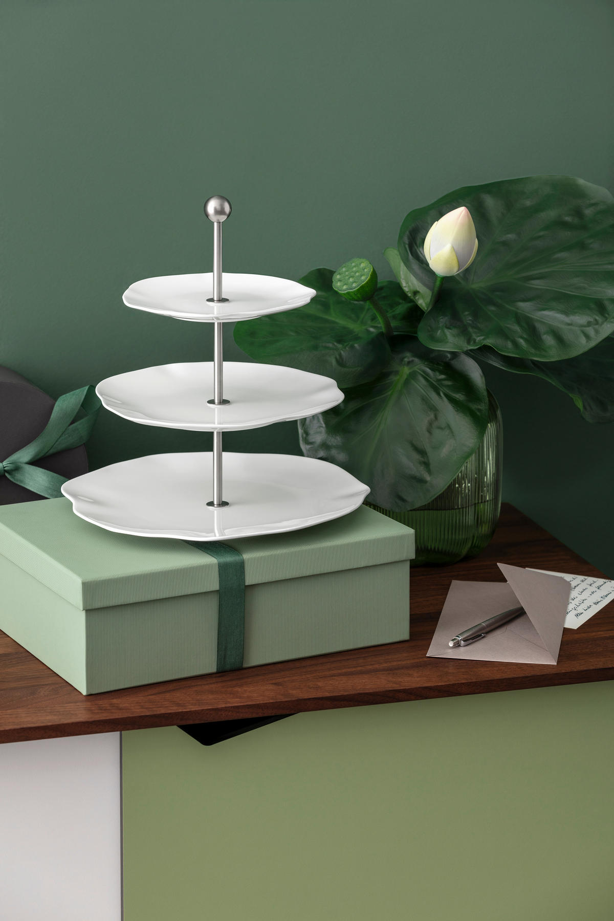 ETAGERE 3-stöckig - Weiss/Edelstahlfarben, Basics, Keramik/Metall (27,5/27cm) - Villeroy & Boch