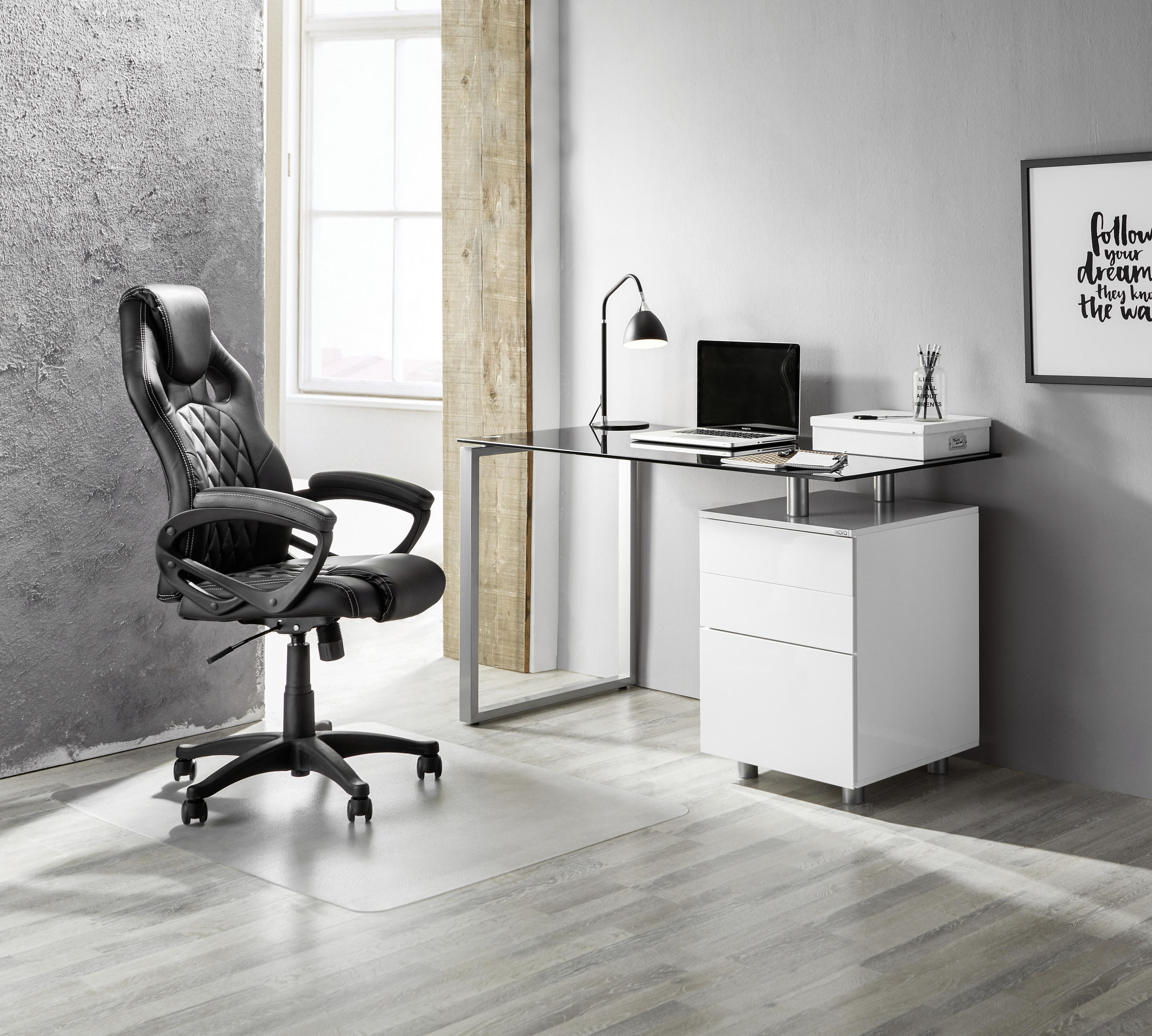 GAMINGSTUHL in Lederlook Schwarz - Schwarz/Weiß, Design, Kunststoff/Textil (63/113-122/70cm) - Xora