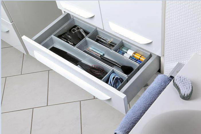 ORGANIZATOR ZA LADICU  - Basics, plastika (23/8/5cm)