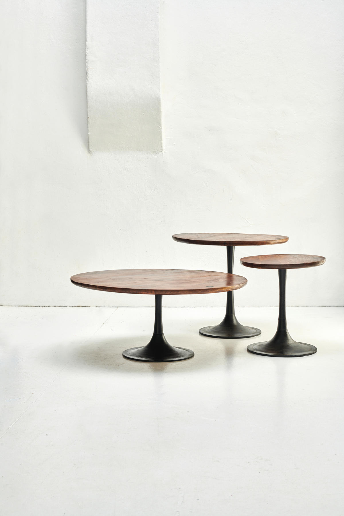 BEISTELLTISCH 40/40/42 cm Mangoholz massiv Braun, Schwarz rund  - Schwarz/Braun, Design, Holz/Metall (40/40/42cm) - MID.YOU