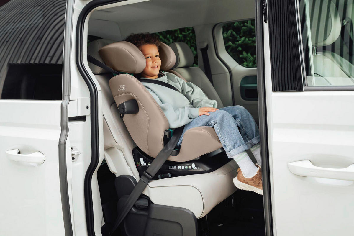 KINDERAUTOSITZ SAFEFIX  - Dunkelblau, Basics, Kunststoff/Textil (44/69-83/48cm) - Britax Römer